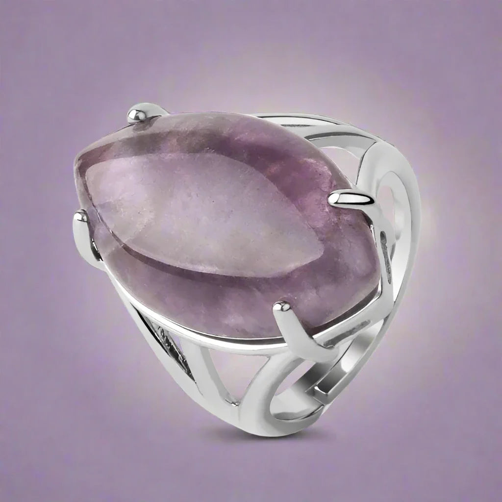Серебряное кольцо с аметистом для женщин