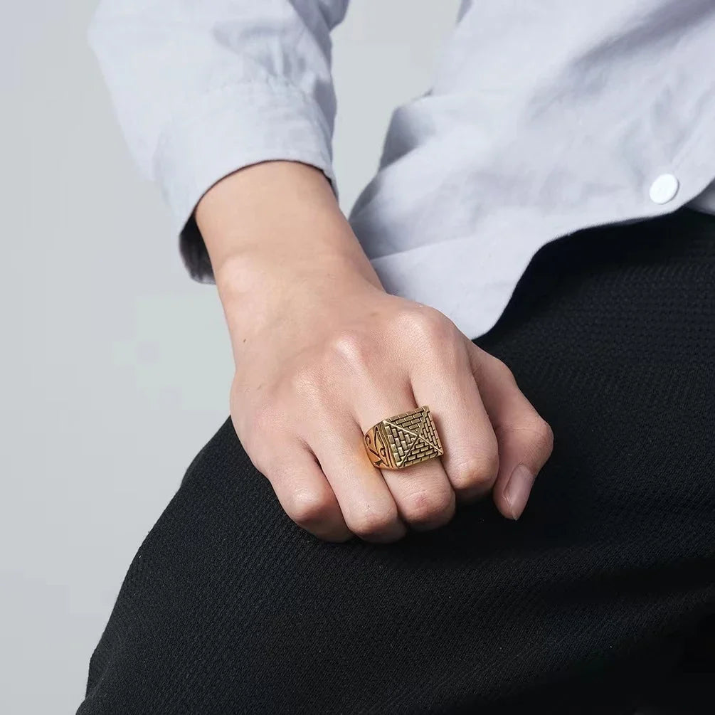 Ring with Egyptian Pyramid gold