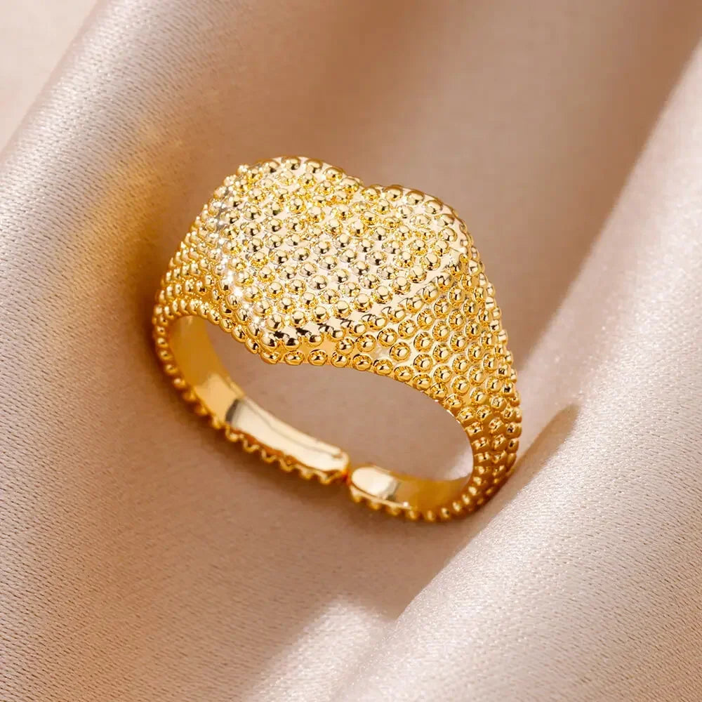 Women’s Gold Heart Ring