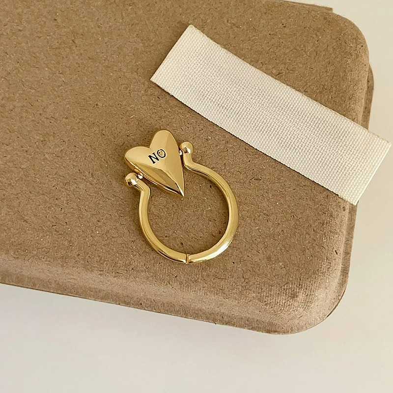 "Yes" and "No" Heart Ring for Lovers in gold 