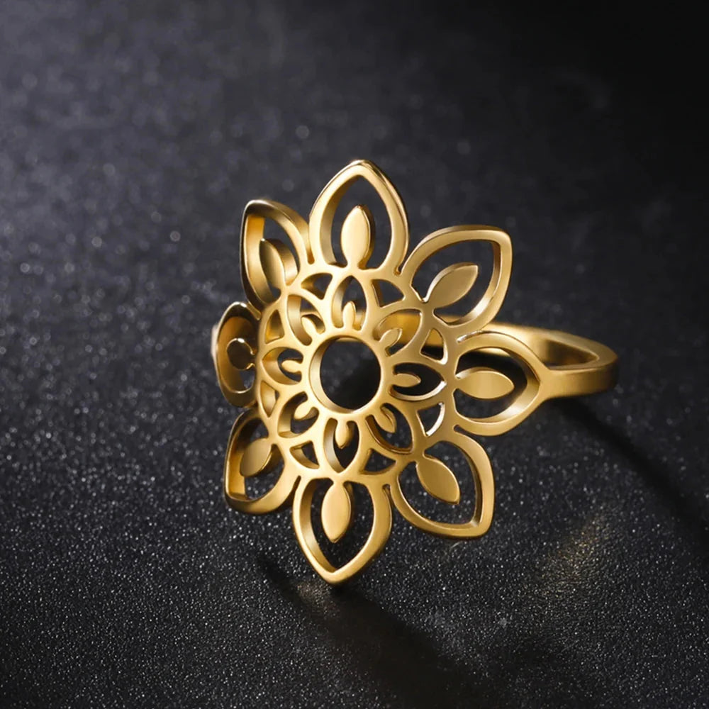 Mandala Women’s Signet Ring Gold