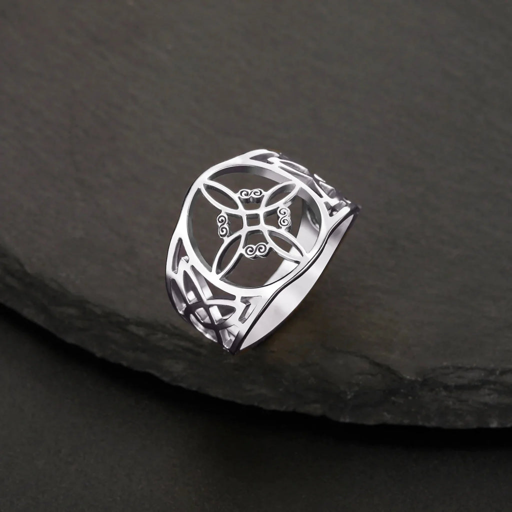 Witch's Knot Ring for Women, Protective Wiccan Ring in Silver