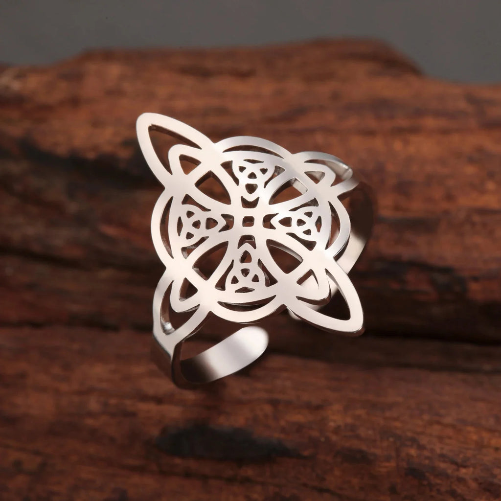 Witch’s Knot Protection Ring for Women, Wiccan, Silver