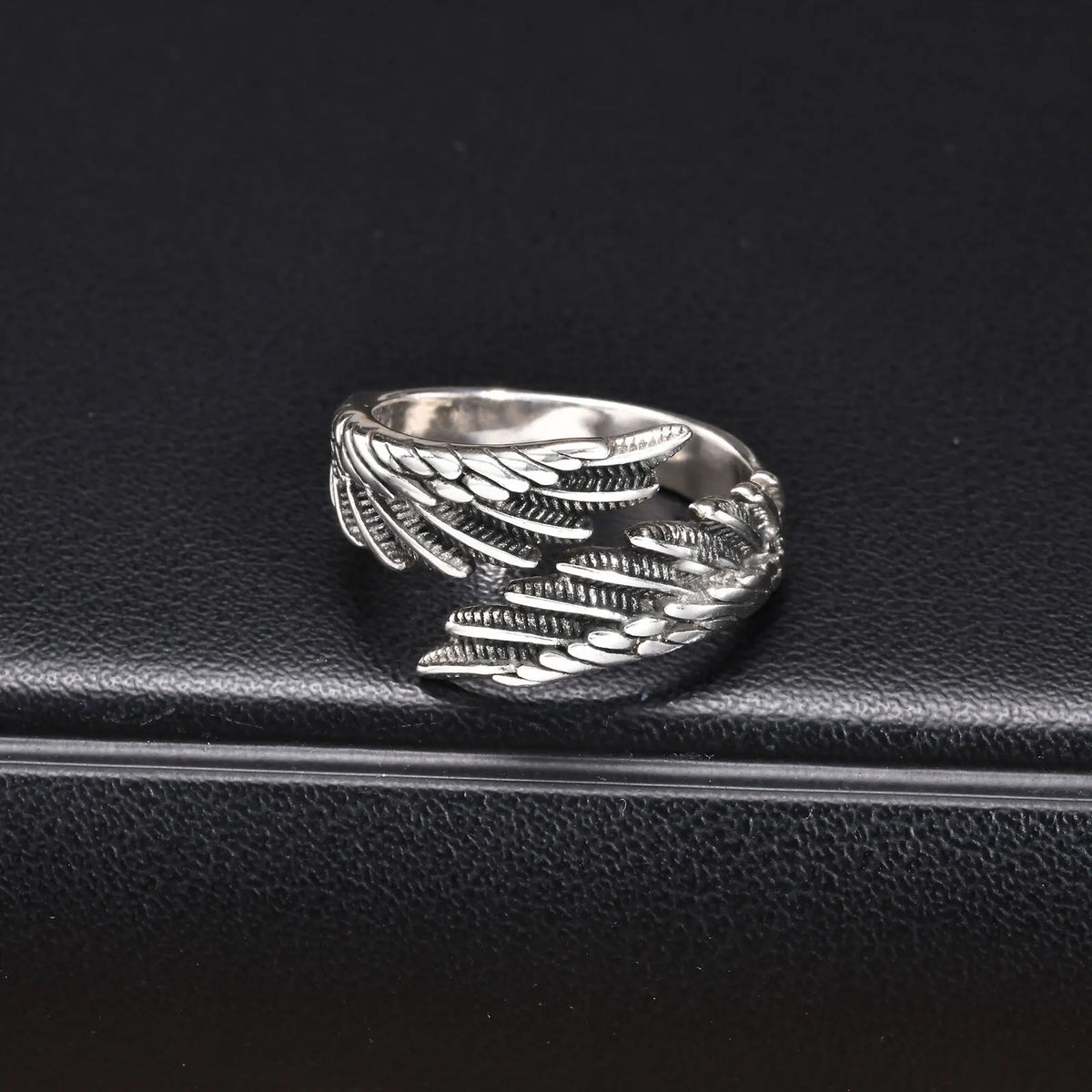 Silver-tone feather ring for men