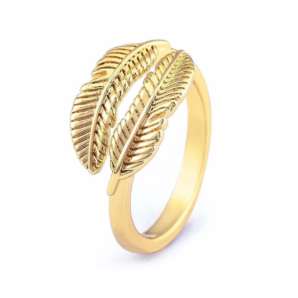 Engraved feather gold-tone ring