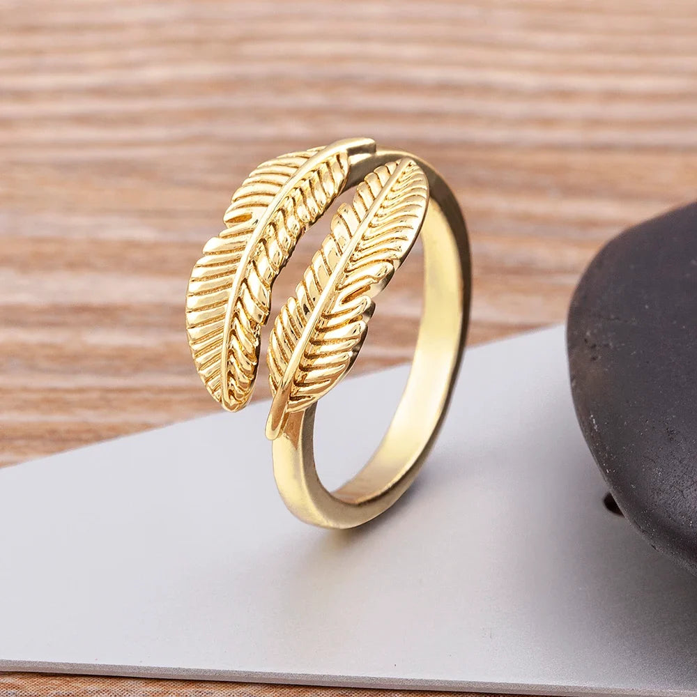 Engraved feather gold-tone ring