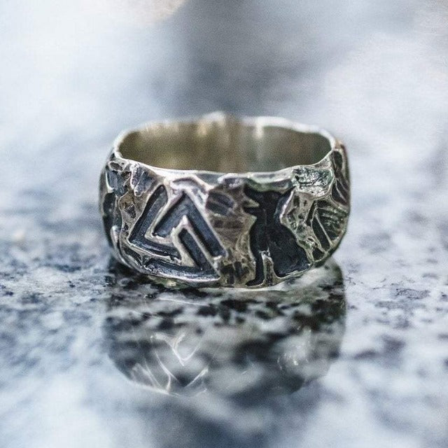 Кольцо Viking Valknut