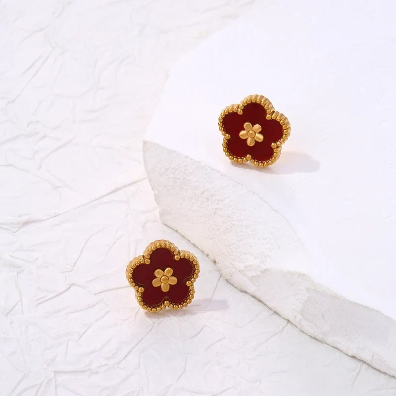 Boucles d'Oreilles Clou avec Trèfle à 5 Feuilles rouge