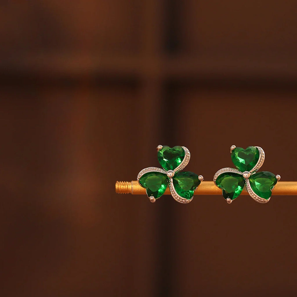 Boucles d'Oreilles Clou Trèfle à 3 Feuilles Vert Emeraude et Zircon argent