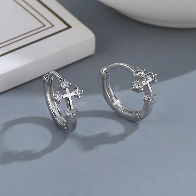 Серьги-кольца с крестом Иисуса и цирконием