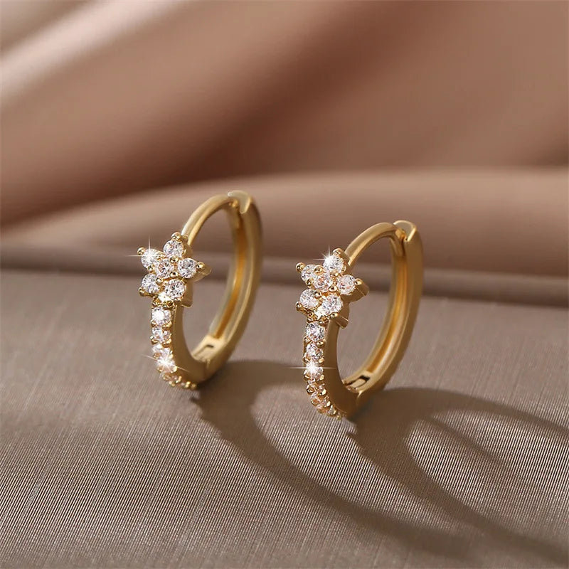 Star Zircon Hoop Earrings in Gold