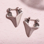 Boucles d'Oreilles Pendantes Incrustées Dent de Requin