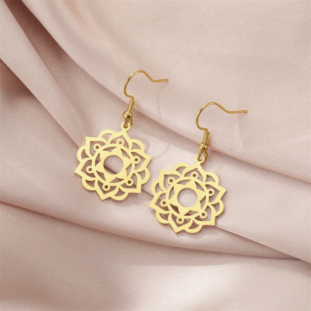 Women's Mandala Drop Earrings in gold