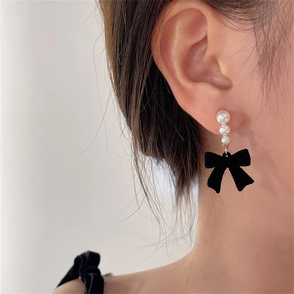 Black Pearl and Knot Drop Earrings