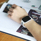 Спортивный ремешок Apple Watch белый