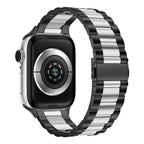 سوار Apple Watch من المعدن الأسود والفضي