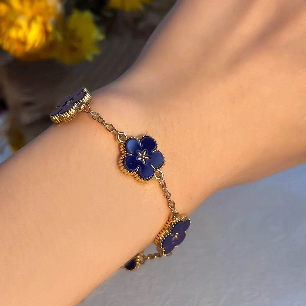 Women's Flower Bracelet blue