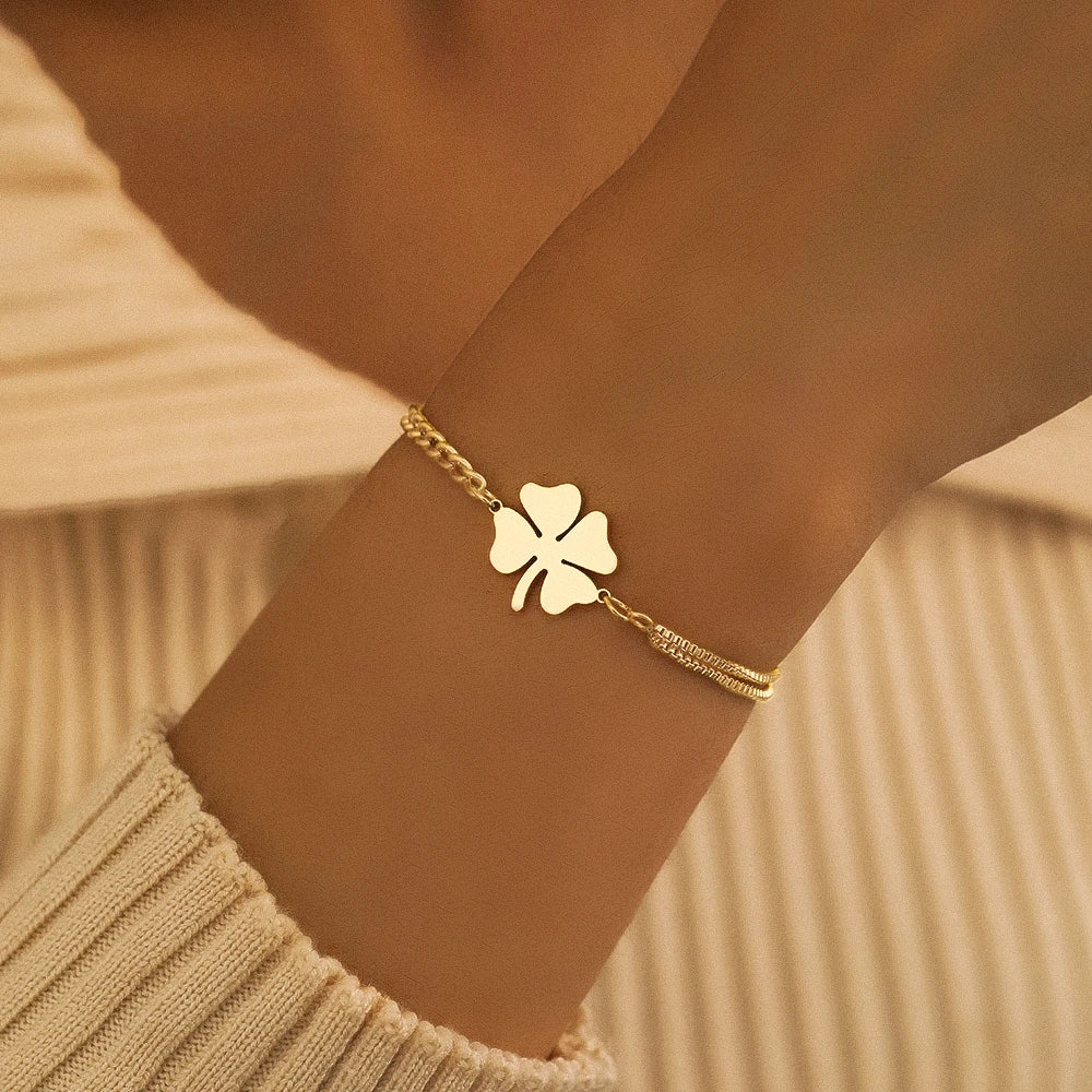Bracelet avec Trèfle à 4 Feuilles Porte Bonheur or