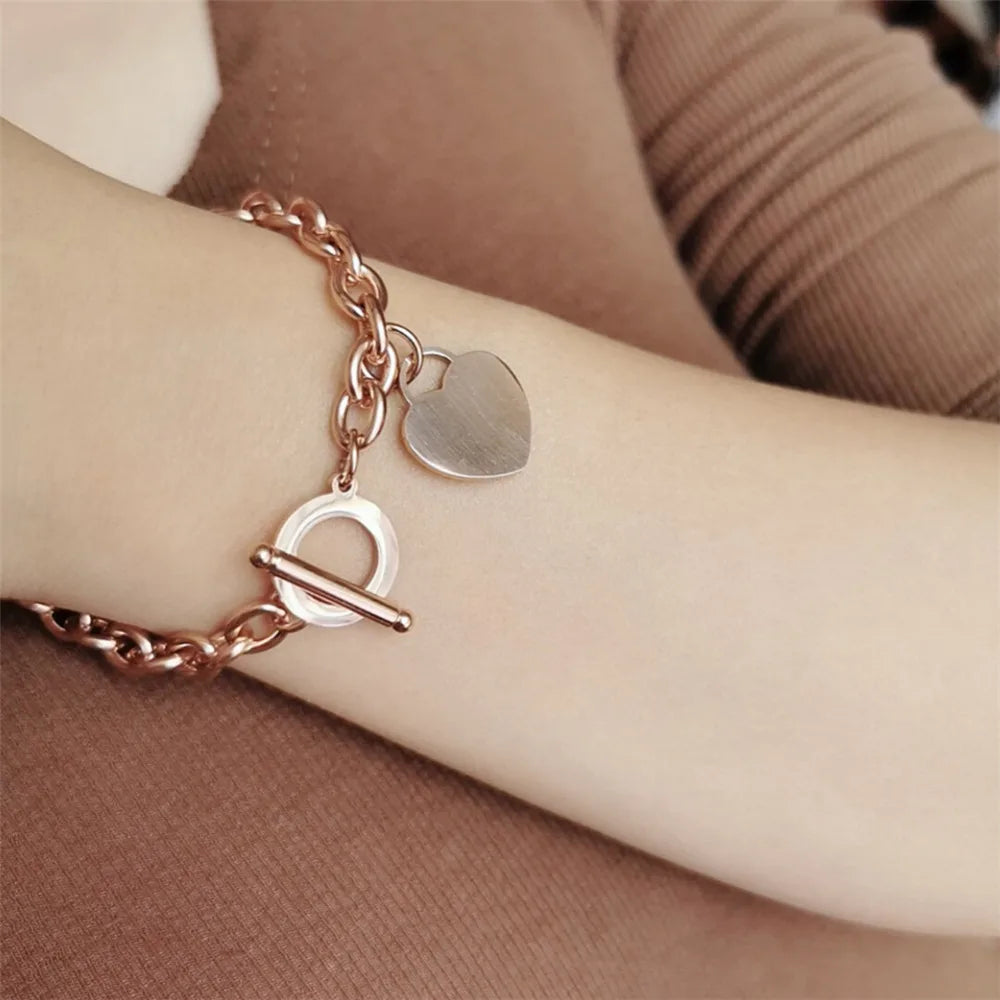 Women's Heart Curb Bracelet rose gold