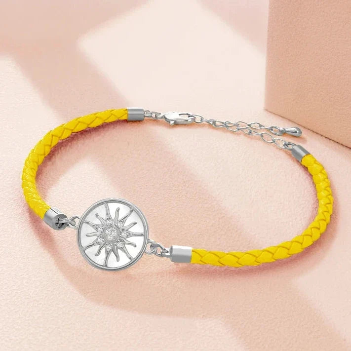 Compass Bracelet in Leather with Compass Rose, yellow silver