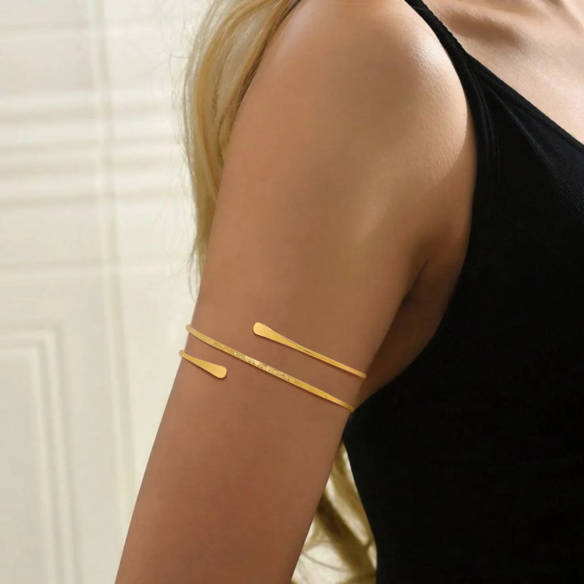 Women's arm bracelet - thin gold bicep chain