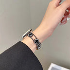 Сменный ремешок для Apple Watch — дизайн в виде трилистника, чёрный