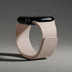 Сменный ремешок для Apple Watch из магнитного силикона бежевый