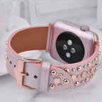 Кожаный ремешок с заклёпками для Apple Watch