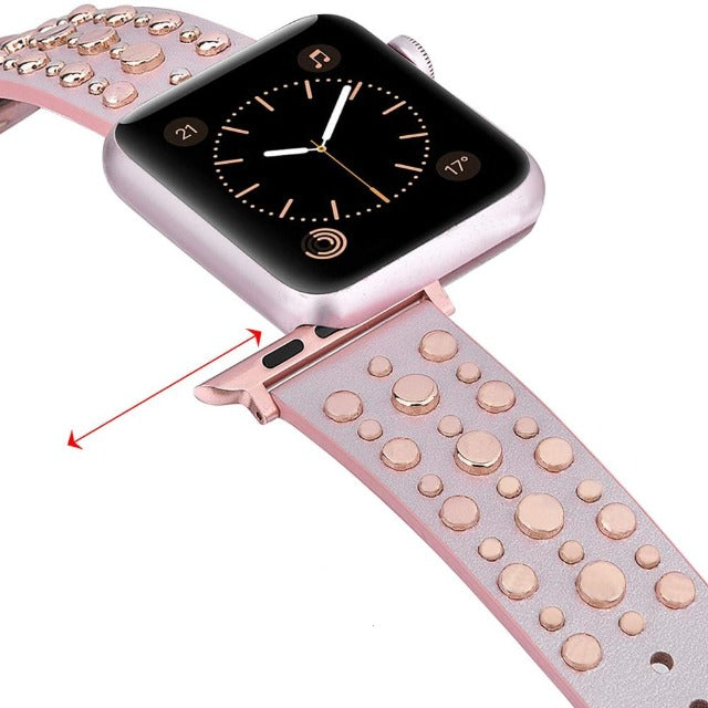 Кожаный ремешок с заклёпками для Apple Watch