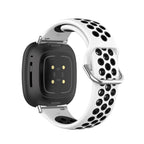 Силиконовый ремешок для часов Fitbit Versa 3, Versa 4, Sense 1 и Sense 2 белый и чёрный