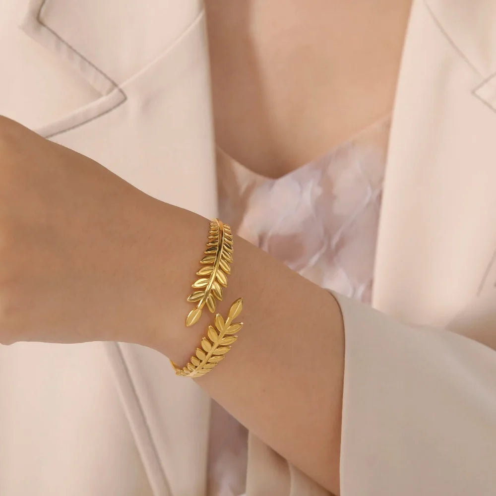 Bay Leaf Bracelet gold