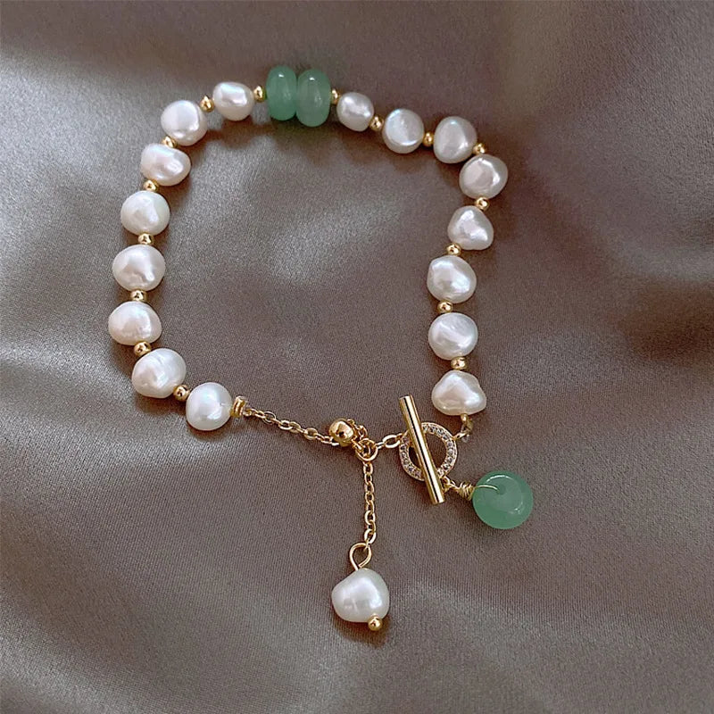 Women's Natural Pearl Curb Chain Bracelet