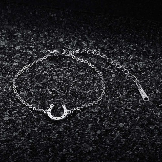 Bracelet / Horseshoe Curb Chain Lucky Charm Horseshoe Silver