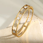 5-Petal Fine Flowers Figaro Bracelet a