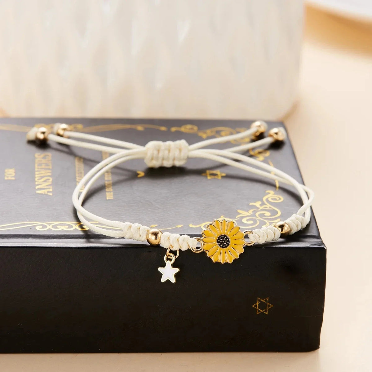 Daisy Flower Curb Bracelet in Yellow