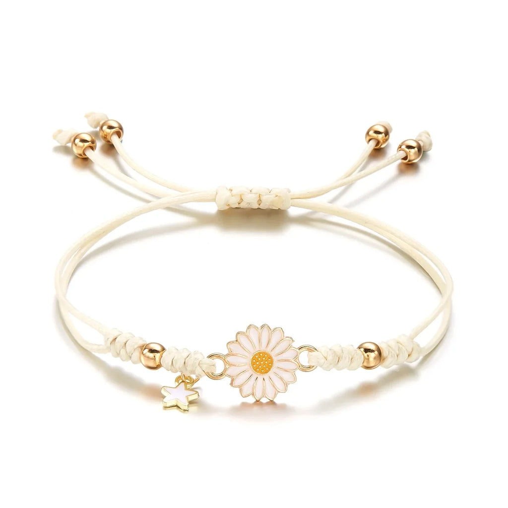 Daisy Flower Curb Bracelet in White