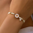 Daisy Flower Curb Bracelet in White
