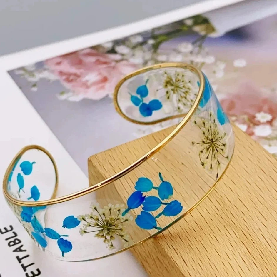 Transparent Resin Flower Chain Bracelet blue a