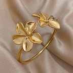 Large 5-Petal Flower Chain Bracelet gold