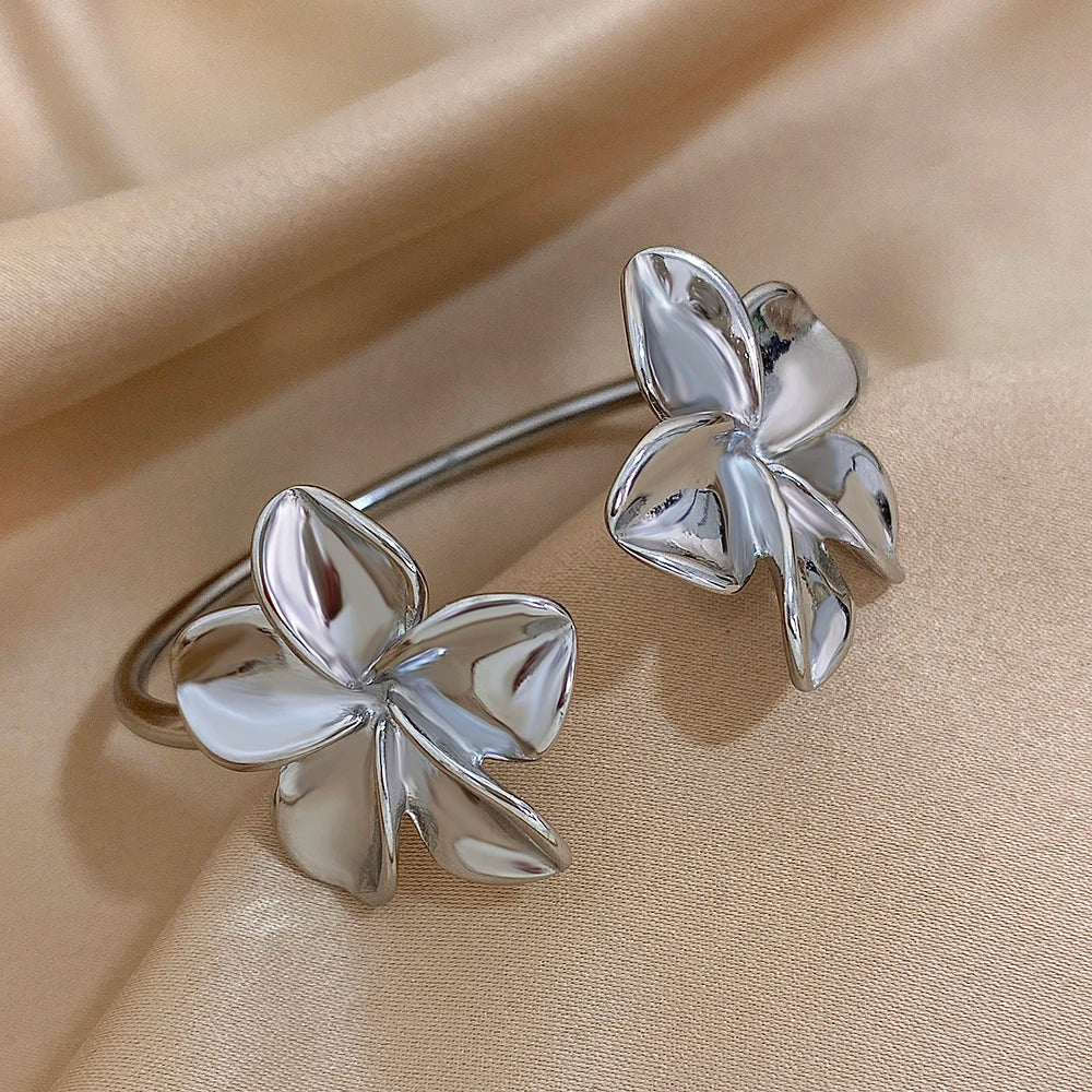 Large 5-Petal Flower Chain Bracelet silver