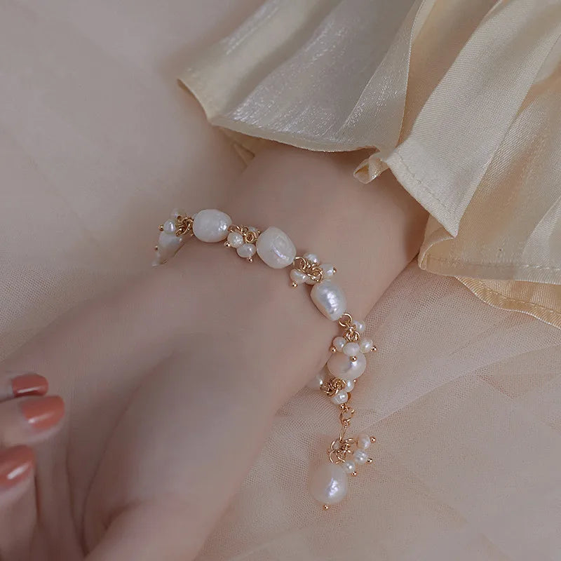 سوار كيرب من نمط الباروك باللؤلؤ