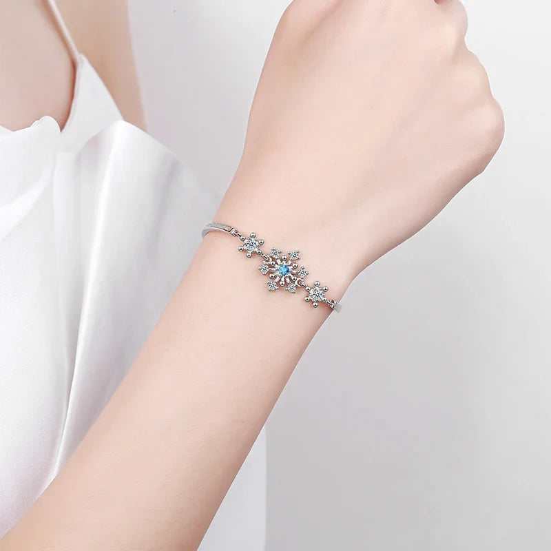 Women's Silver Snowflake Winter Curb Chain Bracelet