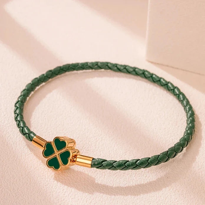 Bracelet Tressé en Cuir avec Trèfle à 4 Feuilles vert foncé