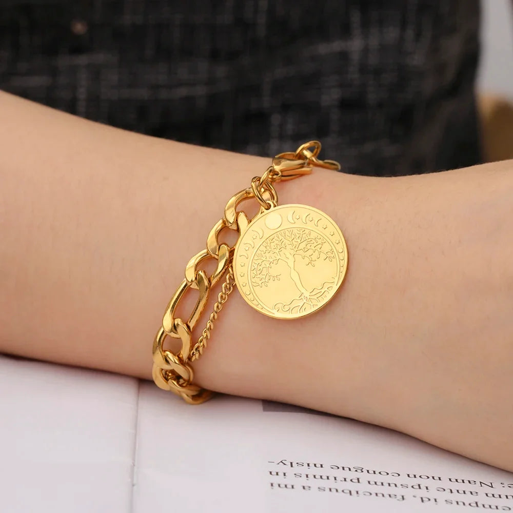 Triquetra Bracelet Trinity Knot gold