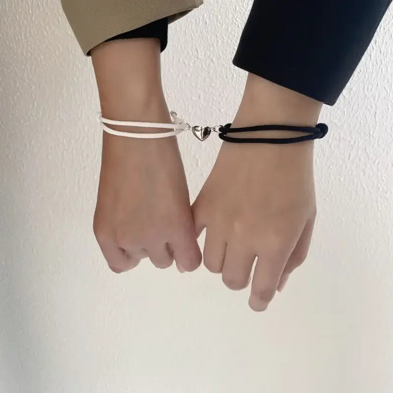 Couples' and Friends' Bracelets Magnetic Heart Chain Bracelet