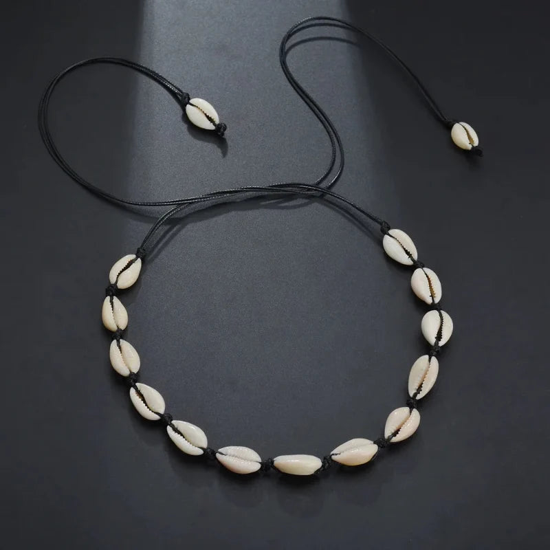 Collier avec Pendentif Coquillage Cauri noir