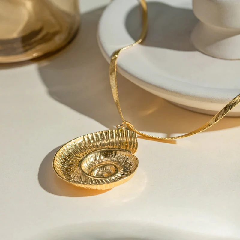 Collier avec Pendentif Coquillage Spirale