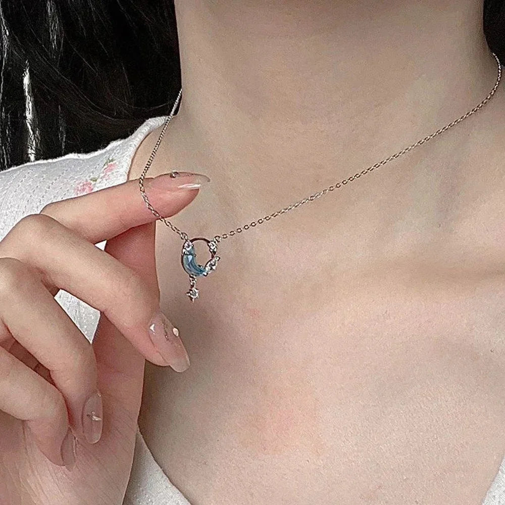 Collier avec Pendentif en Pierre de Lune et Etoiles 2