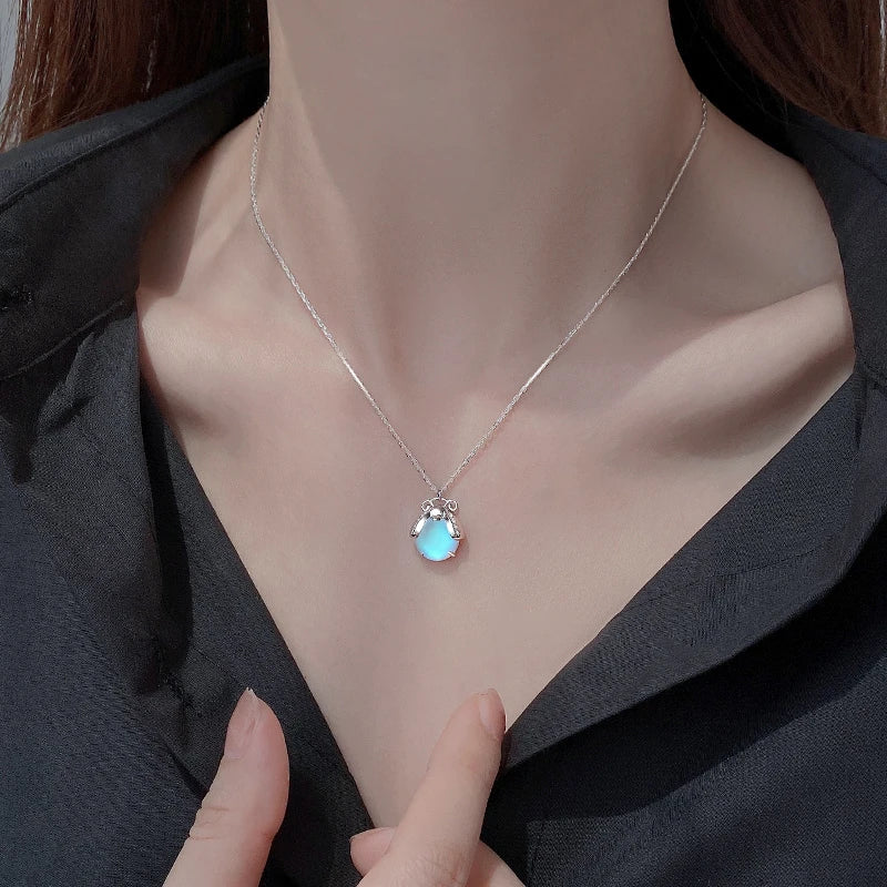 Collier avec Pendentif en Zircon Pierre de Lune