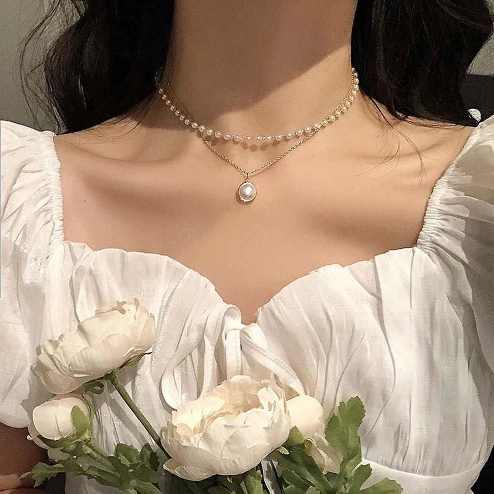 Necklace with White Pearl Pendant silver